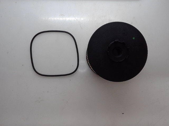 RE509672 Engine Oil Filter made to fit John Deere | Price: $26.33.
