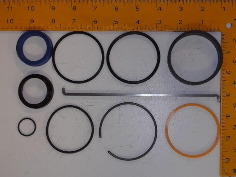 ラジコン部品 TRISEAL 65563 Wheel Seal + Cross Reference | FinditParts